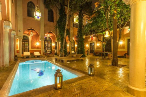 Гостиница Riad Le Perroquet Bleu Suites & Spa  Марракеш